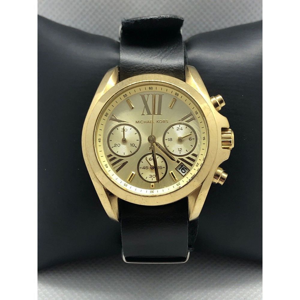 Michael Kors MK5798 Women's Leather Analog Gold Dial Quartz Genuine Watch BP46